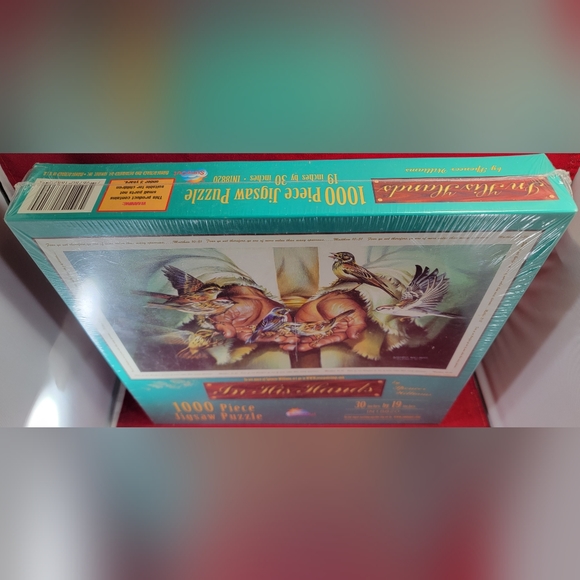 In his hands, 1000 piece jigsaw puzzle (nib) - Picture 5 of 5